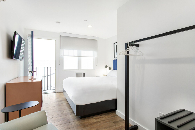 Bedroom 5, Grove Hotel, Suffolk