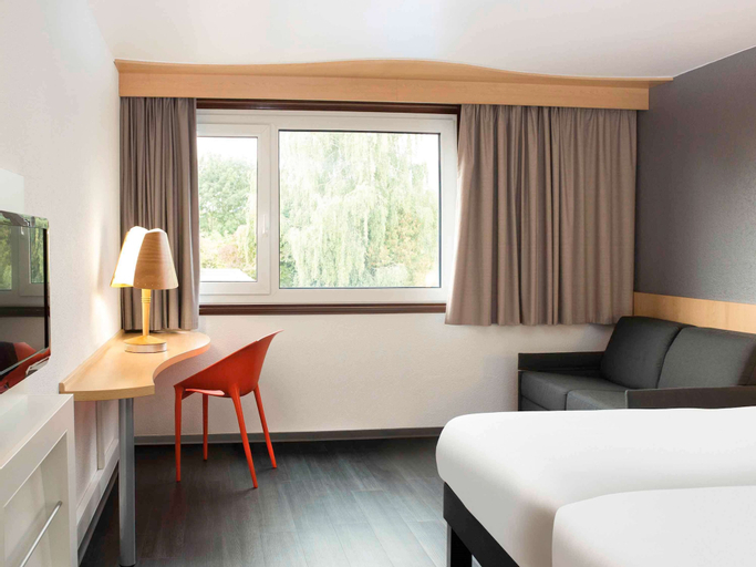 Bedroom 2, Ibis 3 Lacs Neuchatel Hotel, Neuchâtel