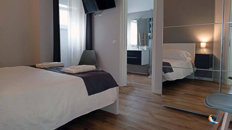 Bedroom 3, Baia di Luna, Rome
