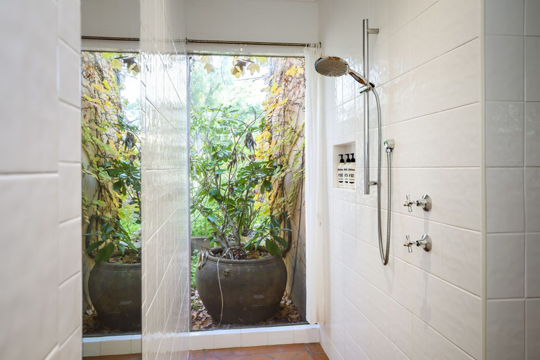 Bathroom 3, AL RU Farm, Adelaide