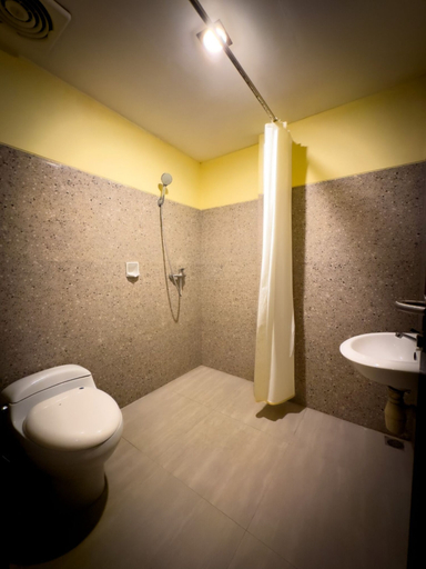 Bathroom 2, Mess MT Haryono, East Kotawaringin