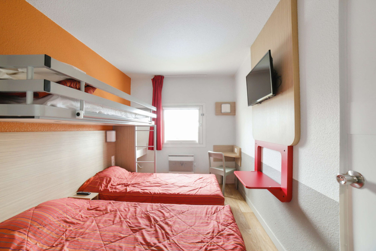 Bedroom 2, Premiere Classe Paris Nord - Sarcelles, Val-d'Oise