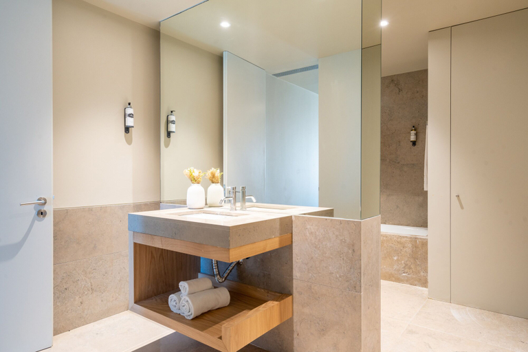 Bathroom 4, The Anchor Troia Sea, Grândola