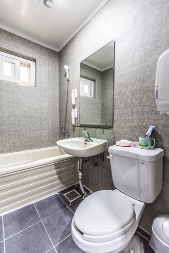Bathroom 5, Green Guesthouse, Jeju