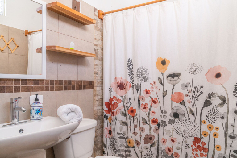 Bathroom, Casa Ramona, Flores