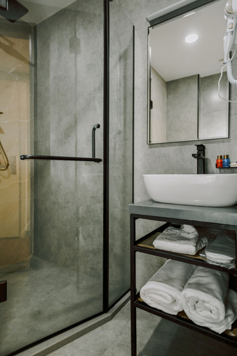 Bathroom 3, Hotel Bel Mare, Batumi