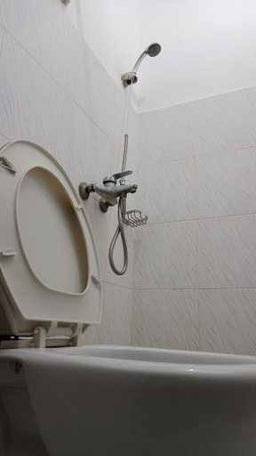 Bathroom 3, 1BR Haven in Royal Garden Residences, Cebu City