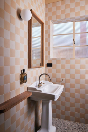 Bathroom 3, The Courthouse North Melbourne, Melbourne