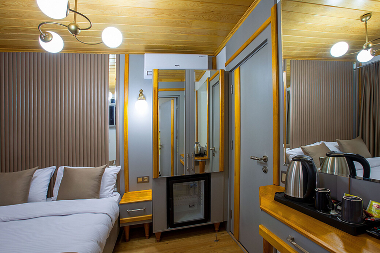 Bedroom 4, Guldehan Hotel, Beyoğlu