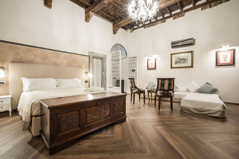 Bedroom 4, Residenza delle arti, Florence