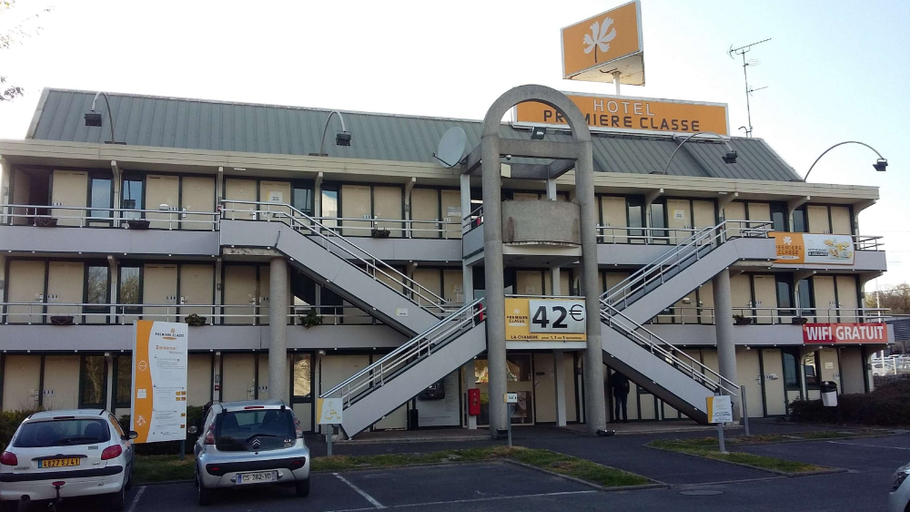 Exterior & Views 2, Premiere Classe Vierzon, Cher