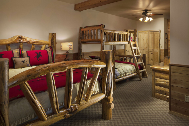 Bedroom 2, Alpine Falls Ranch, Mineral