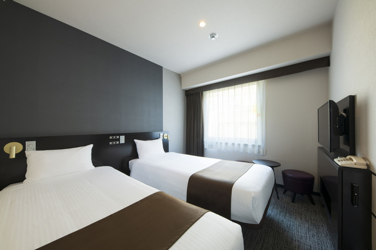 Bedroom 12