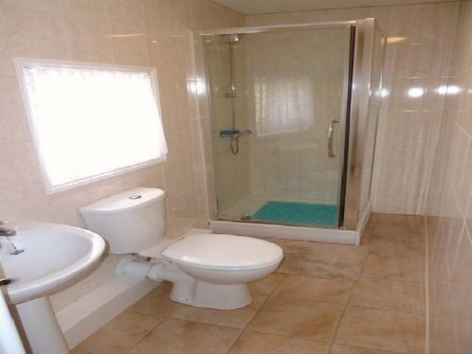 Bathroom 3, Park Lodge B&B, Isle of Wight