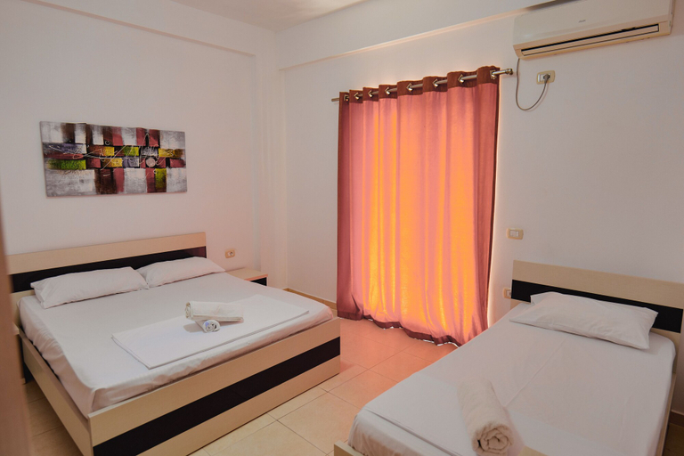 Bedroom 2, Hotel Argjiro, Sarandës