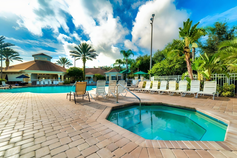 Sport & Beauty 4, 2307 Silver Palm Dr, Osceola