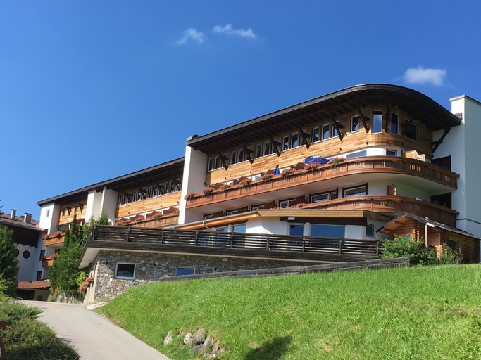 Exterior & Views 2, Berghotel Tirol, Reutte