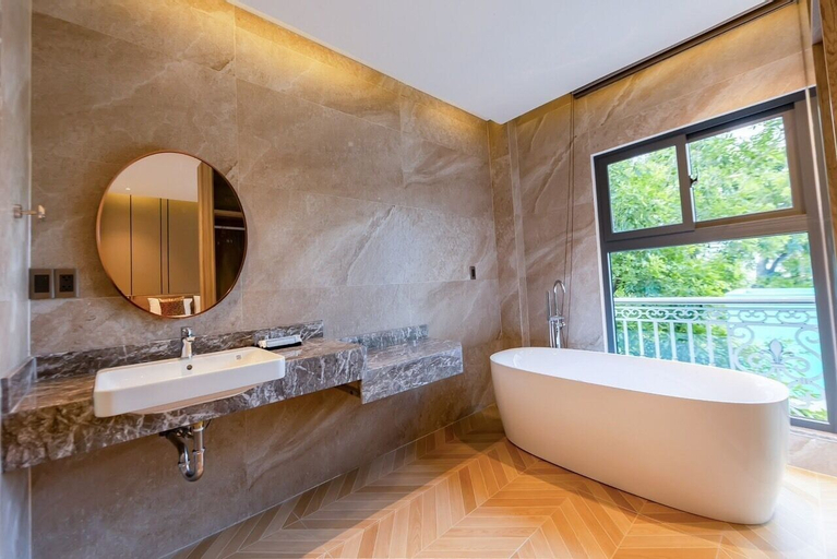 Bathroom 4