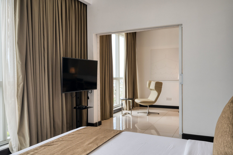 Bedroom 2, Orion City Hotel, Colombo