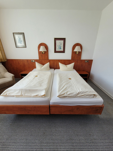 Bedroom 2, Hotel Rosengarten, Lippe