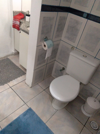 Bathroom 3, Rua Anápolis, Guarulhos
