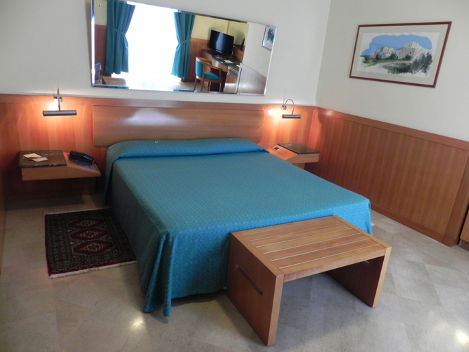 Bedroom 2, Hotel Vecchio Mulino, Bari