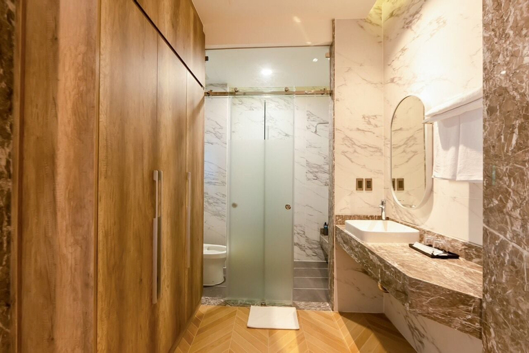 Bathroom 2