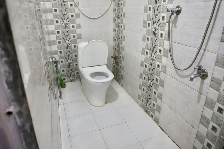 Bathroom, Hotel Pathibhara, Mechi