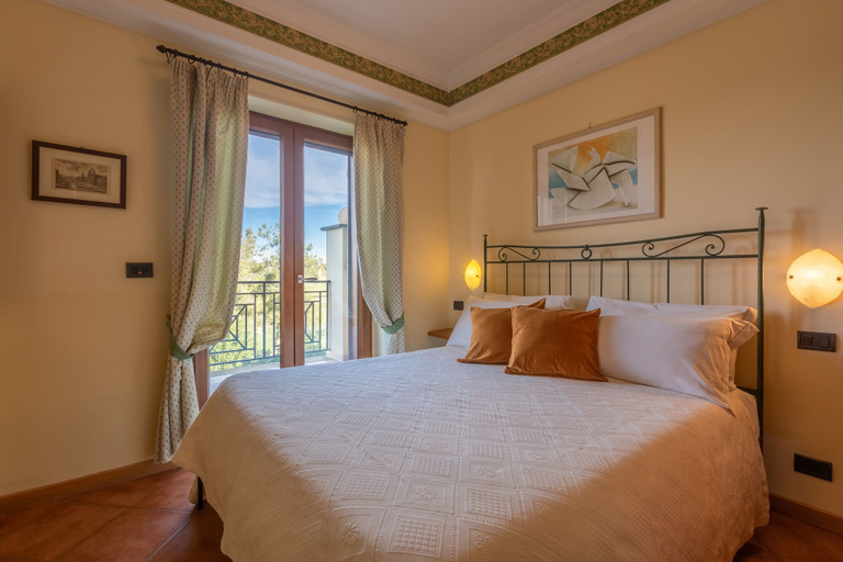 Bedroom 4, Carpediem Roma Golf Club, Rome