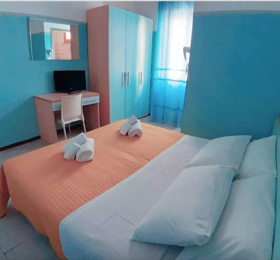 Bedroom 2, Hotel Silvana Beach, Rimini