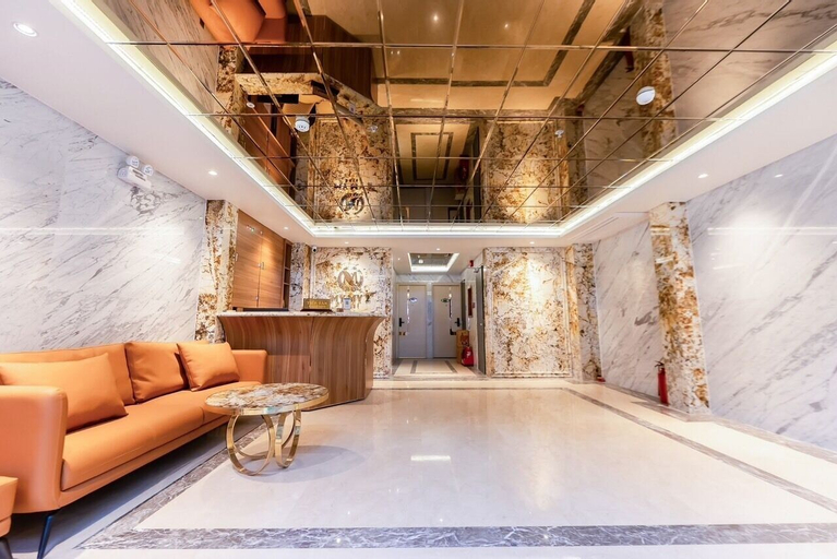 Public Area 2, My My Hotel 2, District 10
