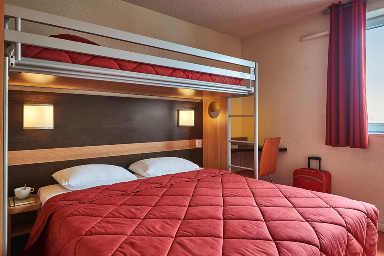 Bedroom 3, Hôtel Première Classe Le Mans Ouest Université, Sarthe