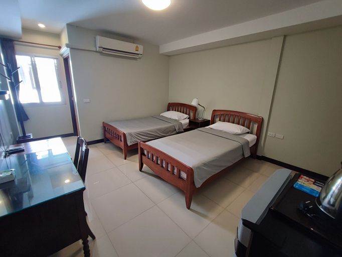 Bedroom 5, Sunflower Place, Bang Rak