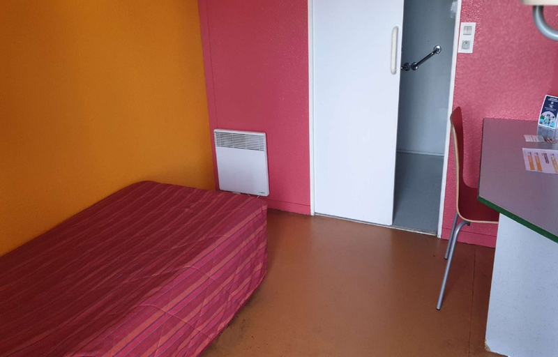 Bedroom 3, Premiere Classe Vierzon, Cher