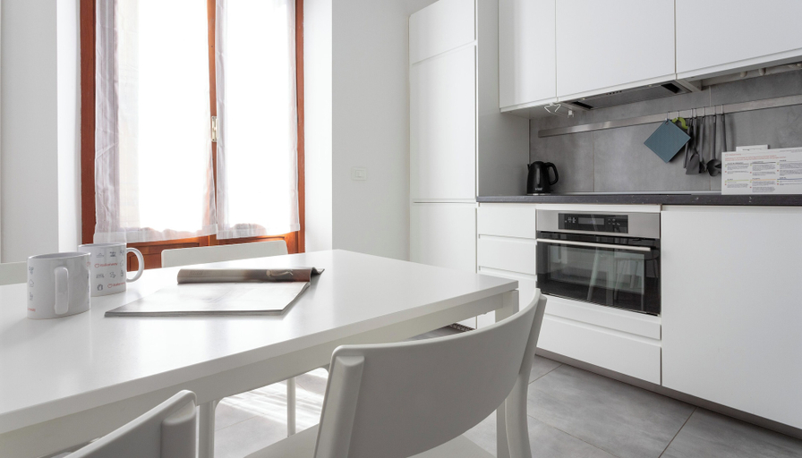 Others 4, Italianway - Villoresi 25, Milano