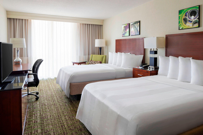 Bedroom 4, Charleston Marriott Town Center, Kanawha