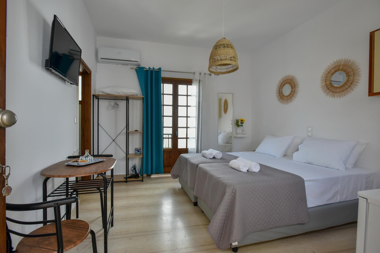 Bedroom 3, Eva Studios 7 in Agia Pelagia, Crete