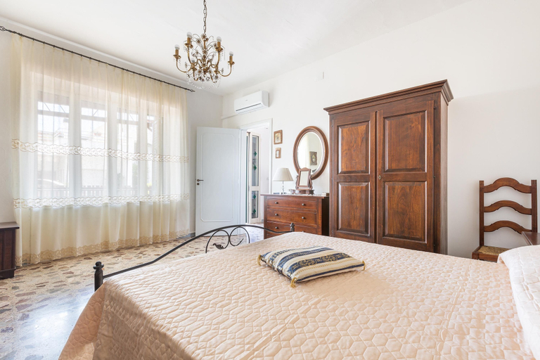 Bedroom 2, 3423 Villetta Luna Maria by Barbarhouse, Lecce