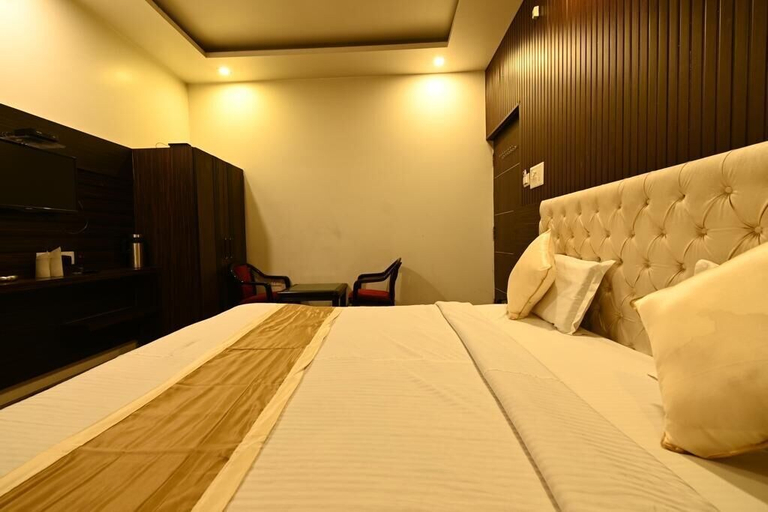 Others 5, Hotel I.P. Palace, Lucknow