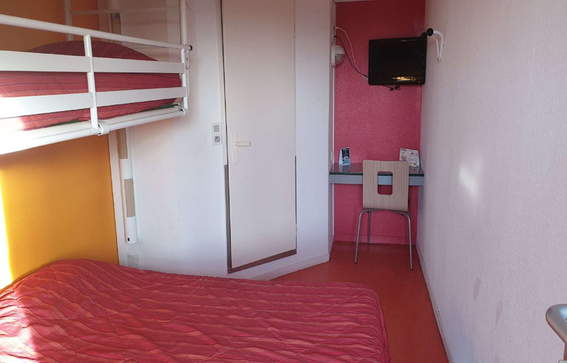 Bedroom 4, Premiere Classe Vierzon, Cher