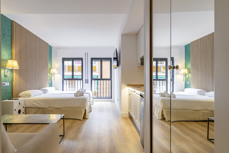 Bedroom 4, Apartahotel Quo Eraso, Madrid