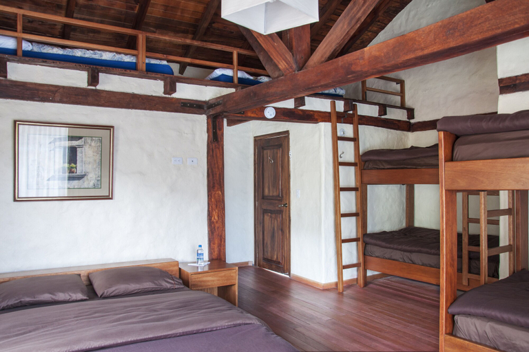 Bedroom 3, Hotel Tambopaxi, Mejía