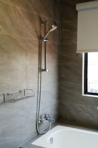 Bathroom 27