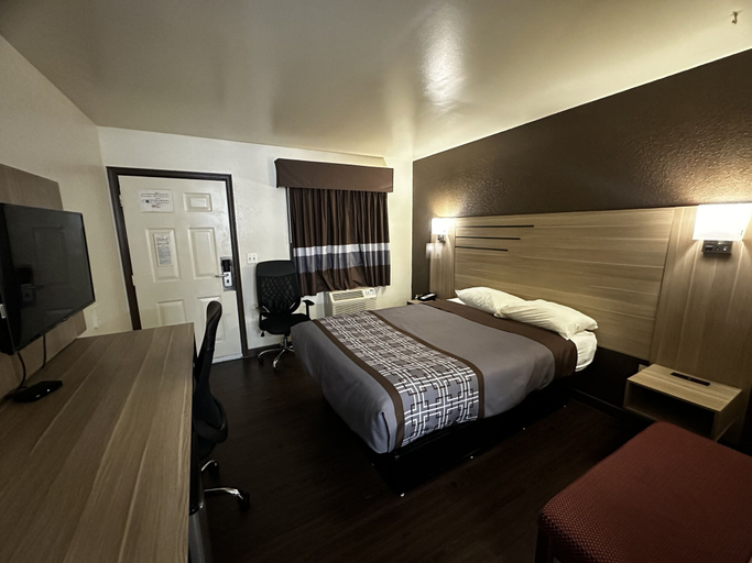 Bedroom 15