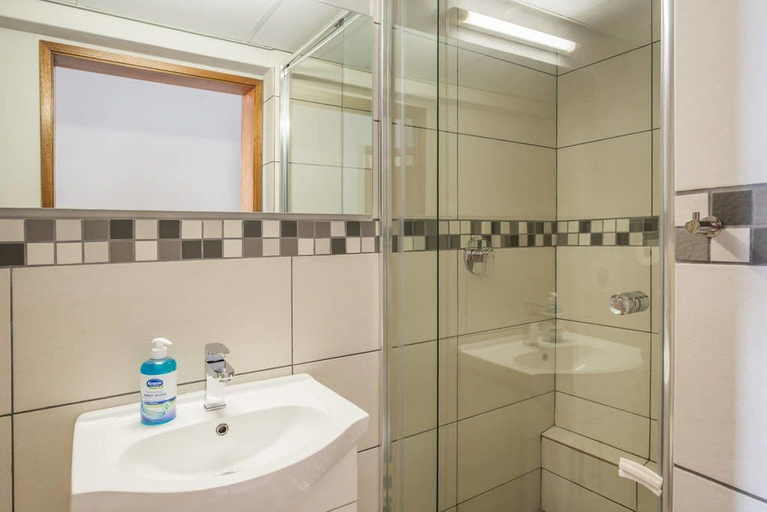 Bathroom 3, Strandsig 407, City of Cape Town