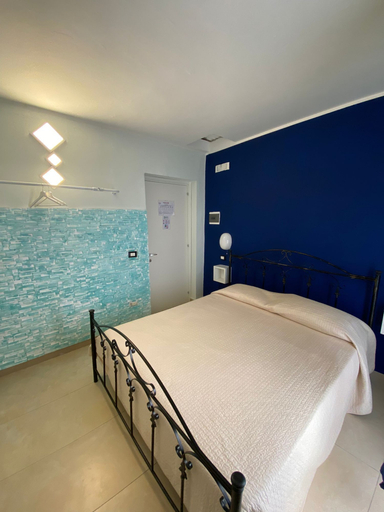 Bedroom 3, golden rooms, Barletta-Andria-Trani