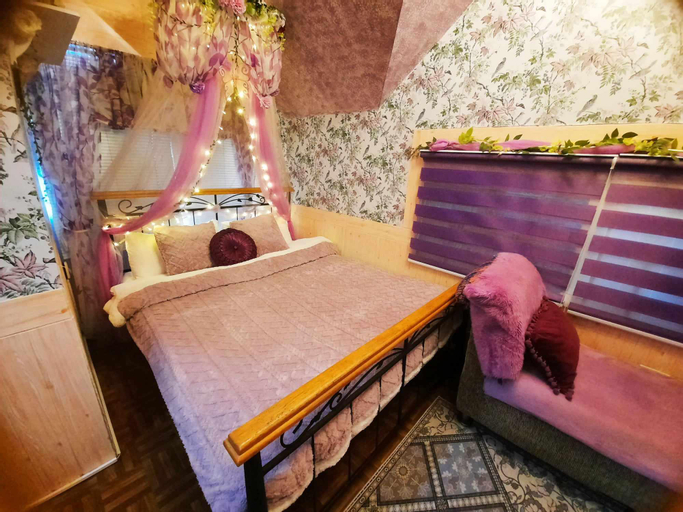 Antipolo Dream Home with Indoor Jacuzzi Pool, Teresa