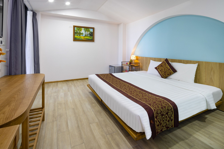 Bedroom 6