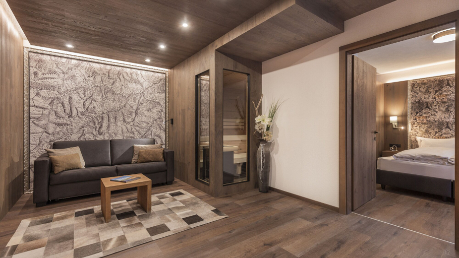 Others 5, Fliana Residenz, Landeck