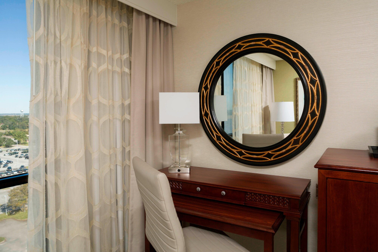 Bathroom 5, Charleston Marriott, Charleston